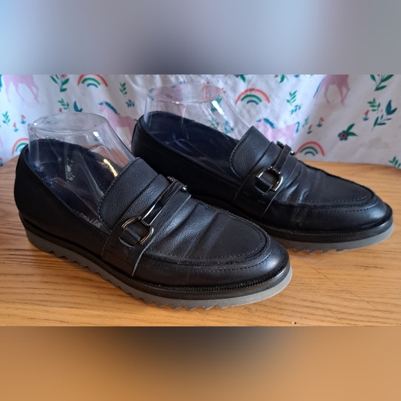 NWOT Aquatalia Feliciana Black Smooth Leather Chunky Preppy Loafer Shoe SZ 6.5 - Picture 1 of 10